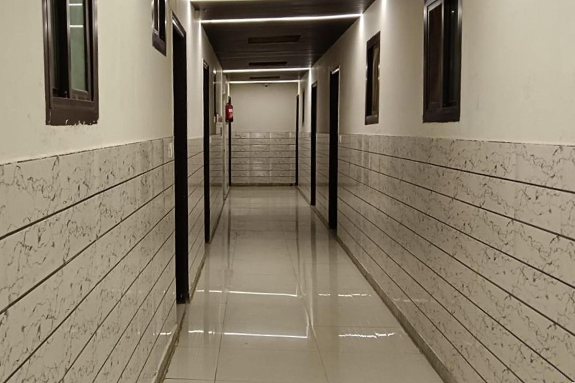 Hotel Shree Kanta Gurgáon Exteriér fotografie